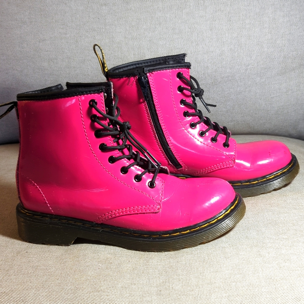 Dr. Marten girls hot pink patent leather boot size 3